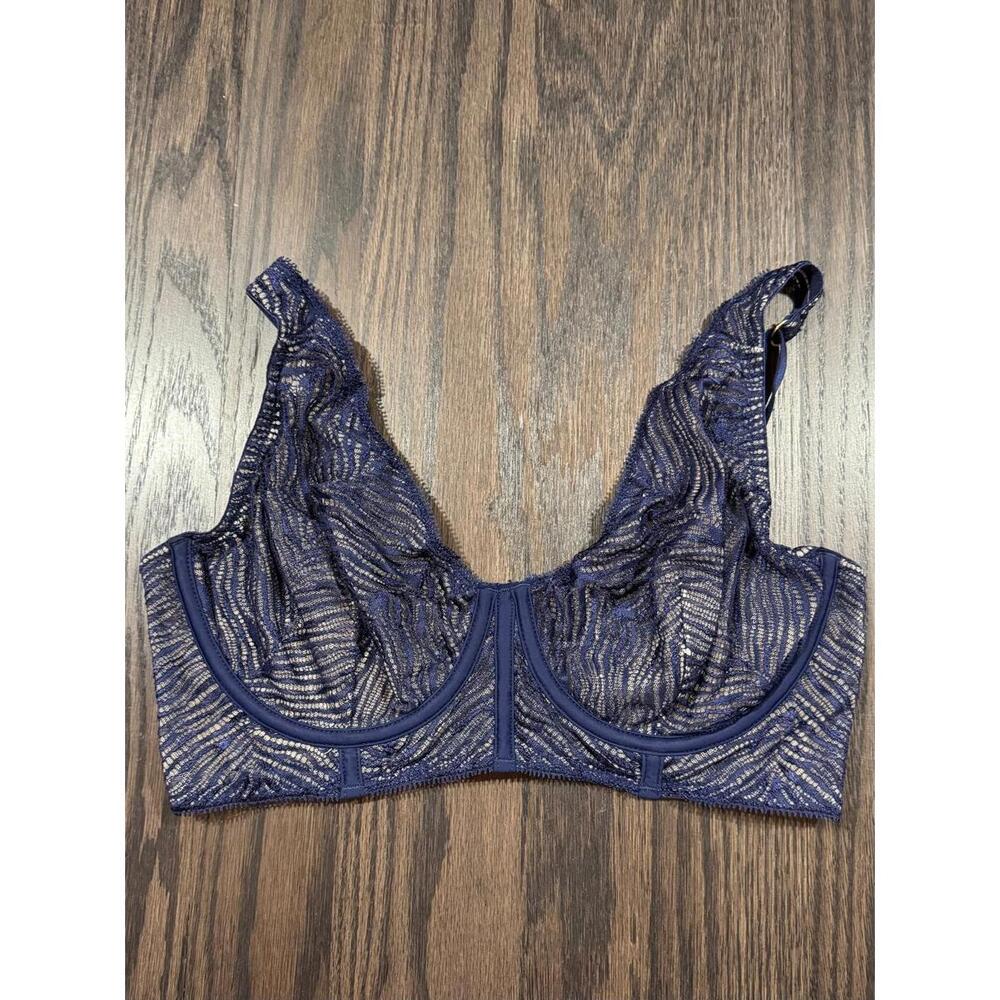 Victoria’s Secret 34DD Unlined Plunge Bra Women's